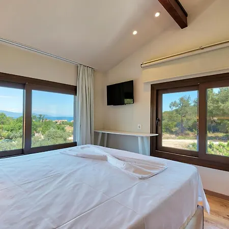 Dionysus Apartments & Suites Ierissos Exterior photo
