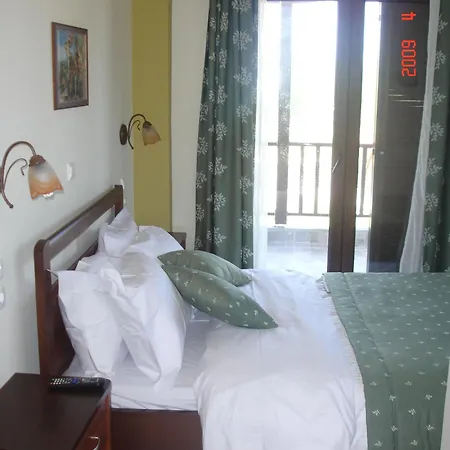 Dionysus Apartments & Suites Ierissos Room photo