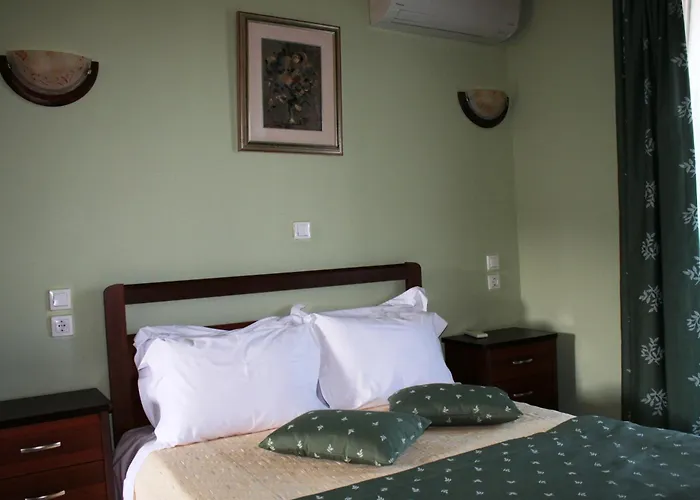 Dionysus Apartments & Suites