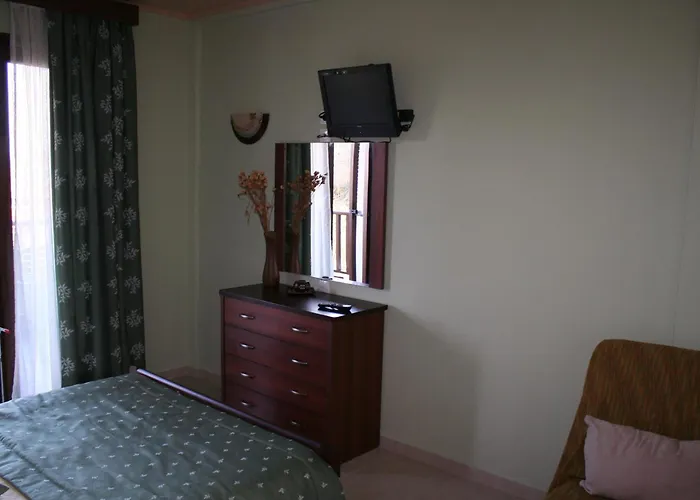 Dionysus Apartments & Suites